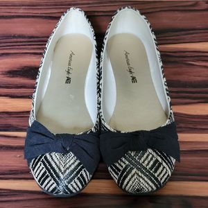 American Eagle Womens Ballet Flat Shoes Black Beige Geometric Bow Slip Ons 5.5